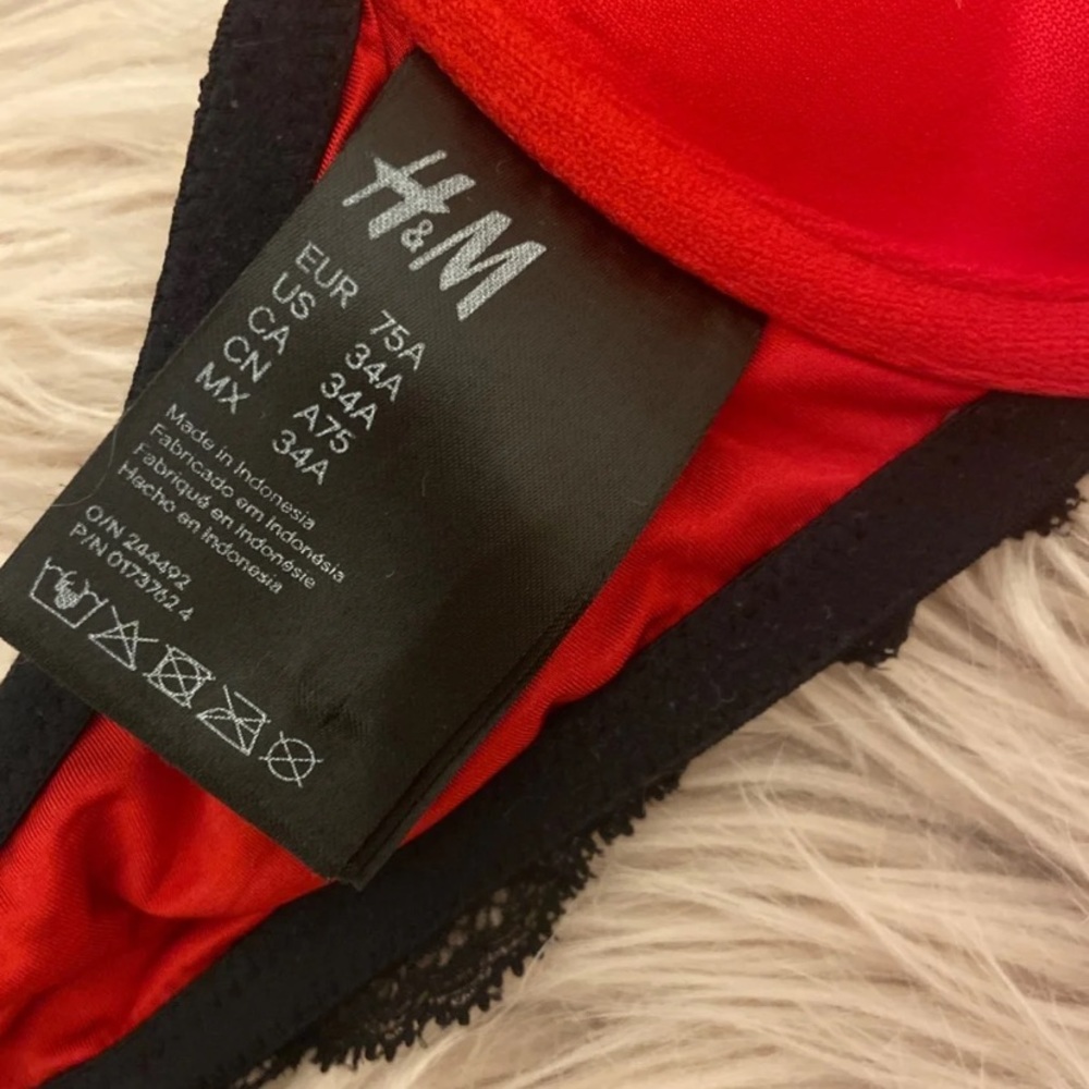 Bra - Picture 3 of 4